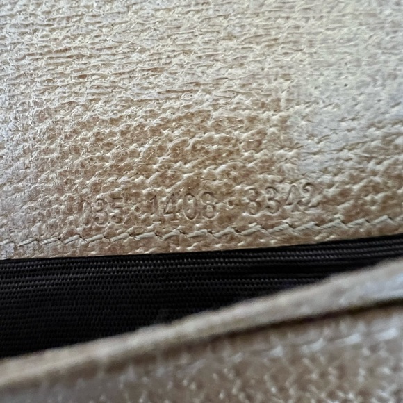Authentic Gucci Wallet - Picture 9 of 10